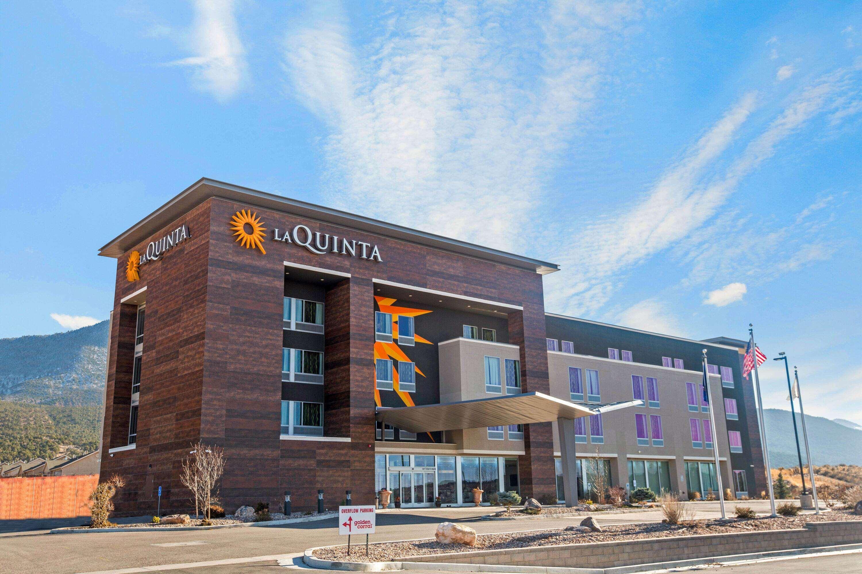 La Quinta By Wyndham Сидар-Сити Экстерьер фото